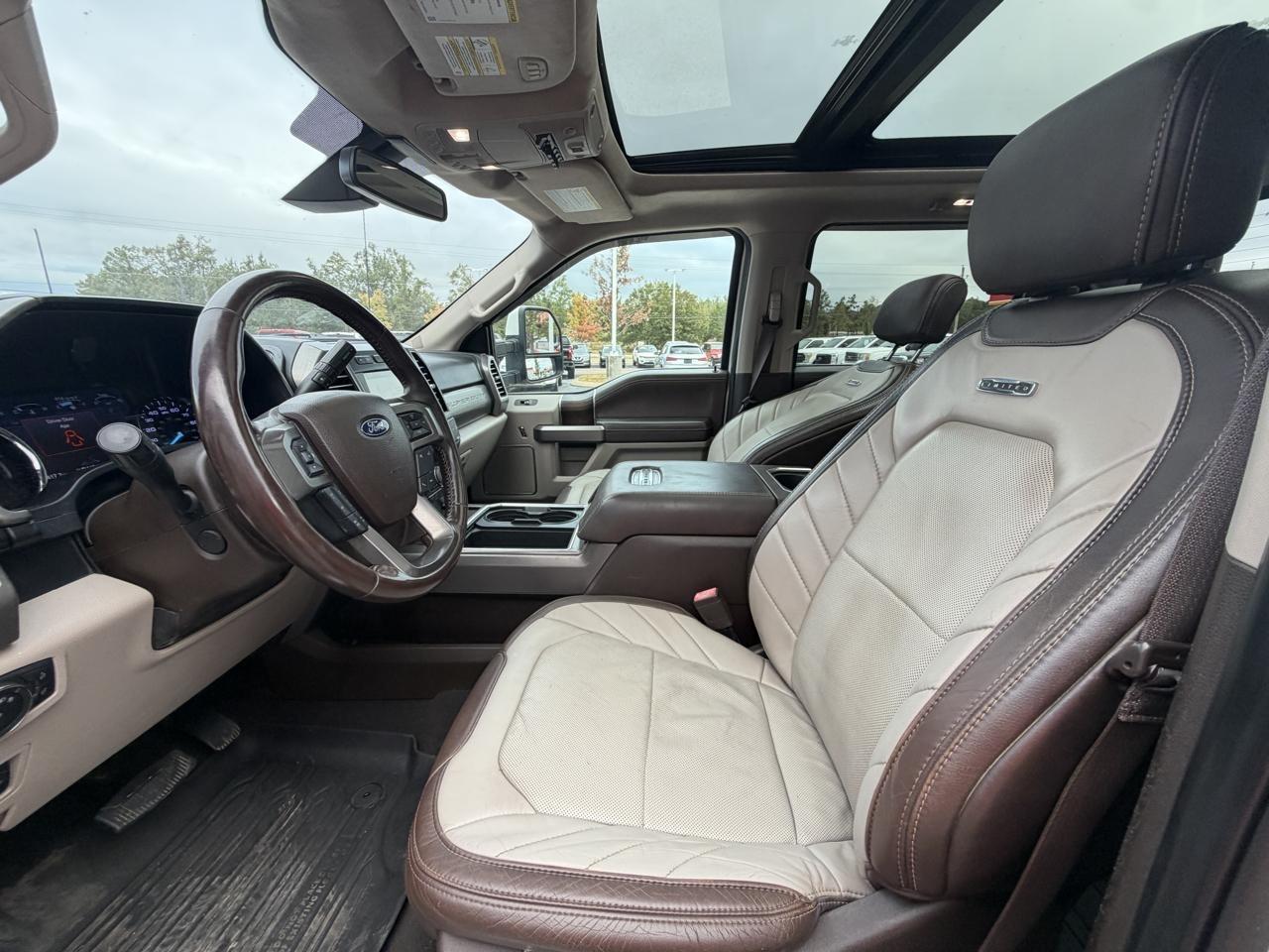 Ford Super Duty F-450 DRW Limited 4WD Crew Cab 8' Box 2019