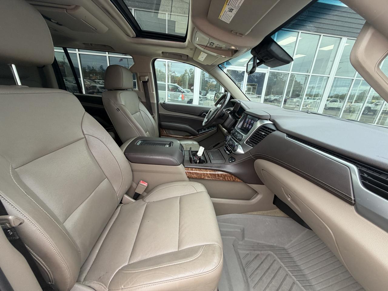 Chevrolet Suburban 2WD 4dr 1500 Premier 2017