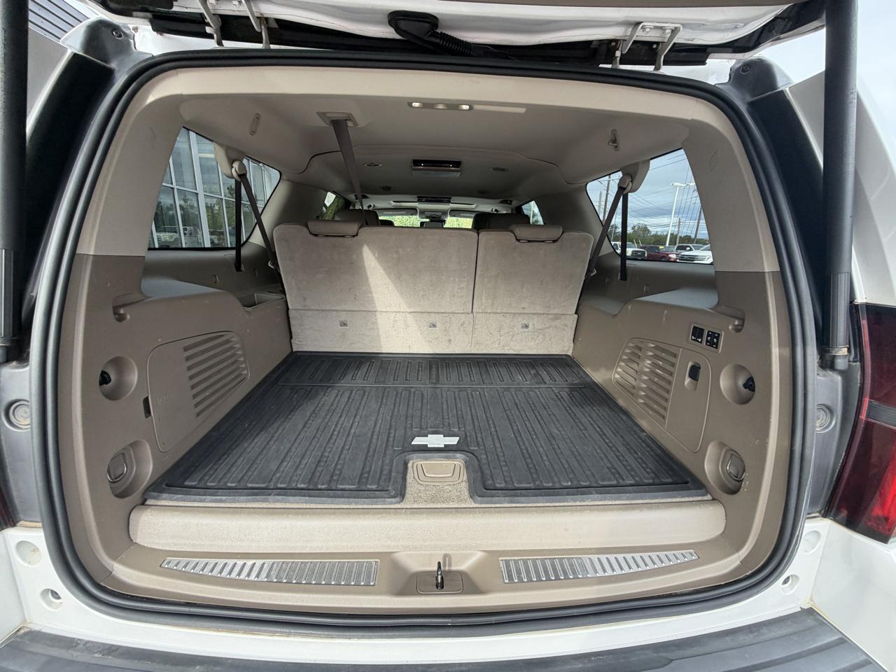 Chevrolet Suburban 2WD 4dr 1500 Premier 2017