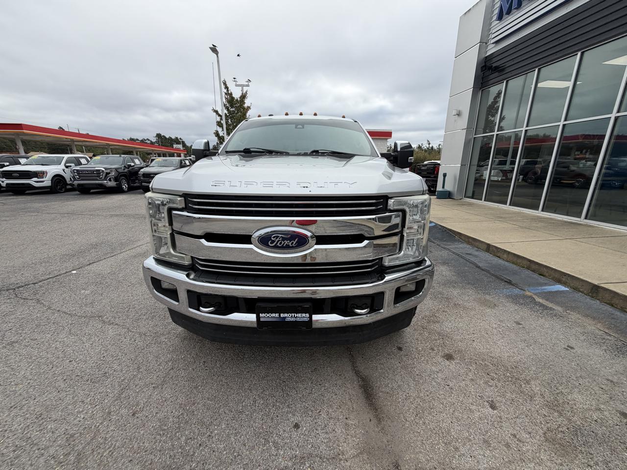 Ford Super Duty F-250 SRW Lariat 4WD SuperCab 8' Box 2017