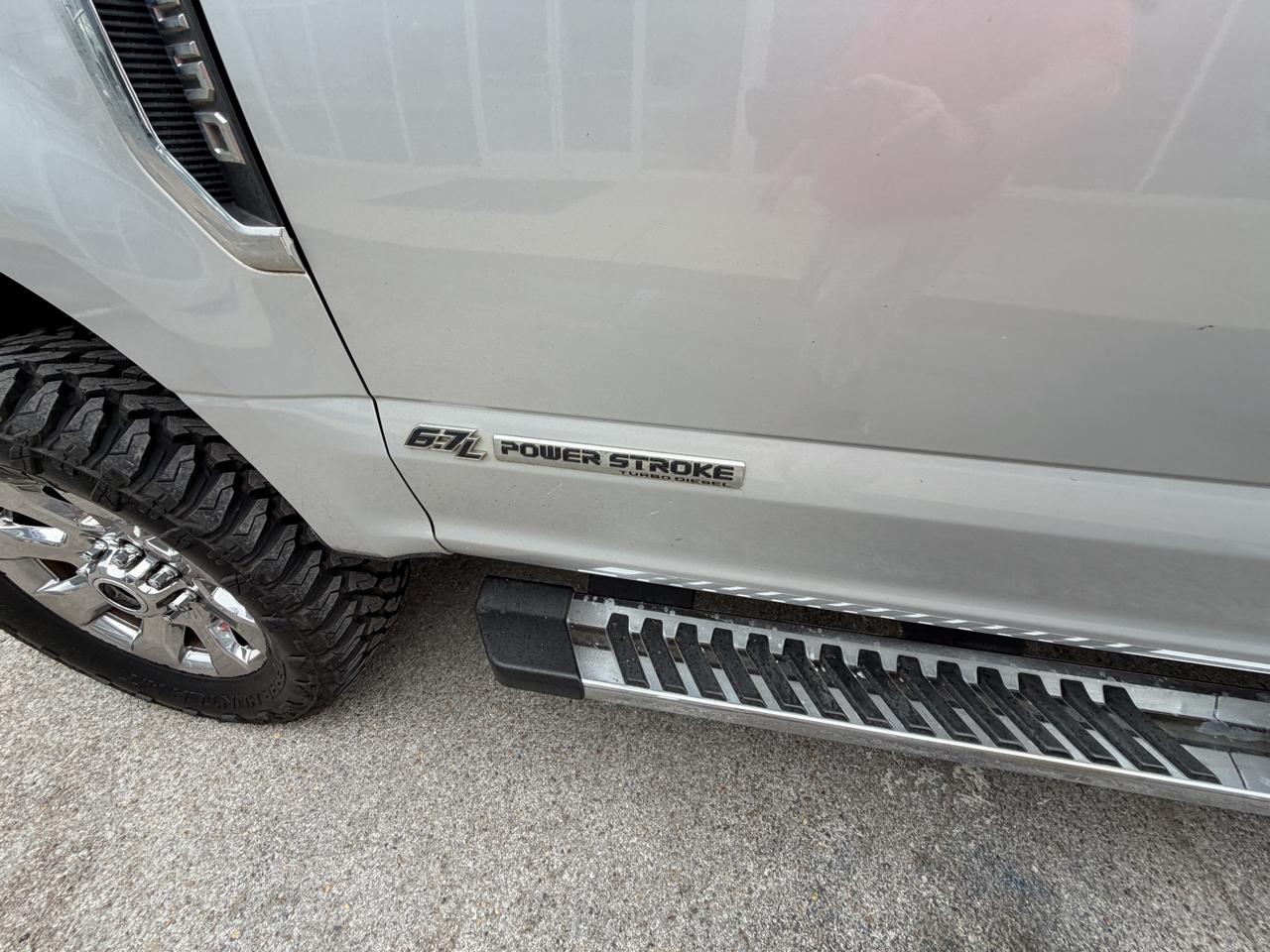 Ford Super Duty F-250 SRW Lariat 4WD SuperCab 8' Box 2017