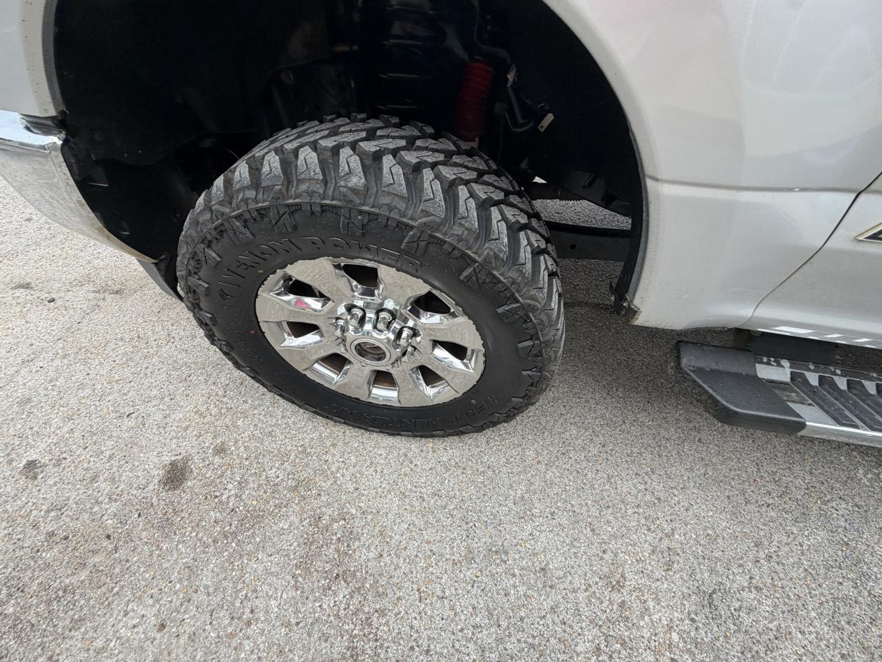 Ford Super Duty F-250 SRW Lariat 4WD SuperCab 8' Box 2017