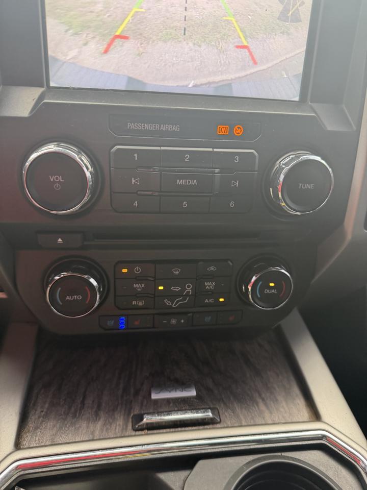 Ford Super Duty F-250 SRW Lariat 4WD SuperCab 8' Box 2017