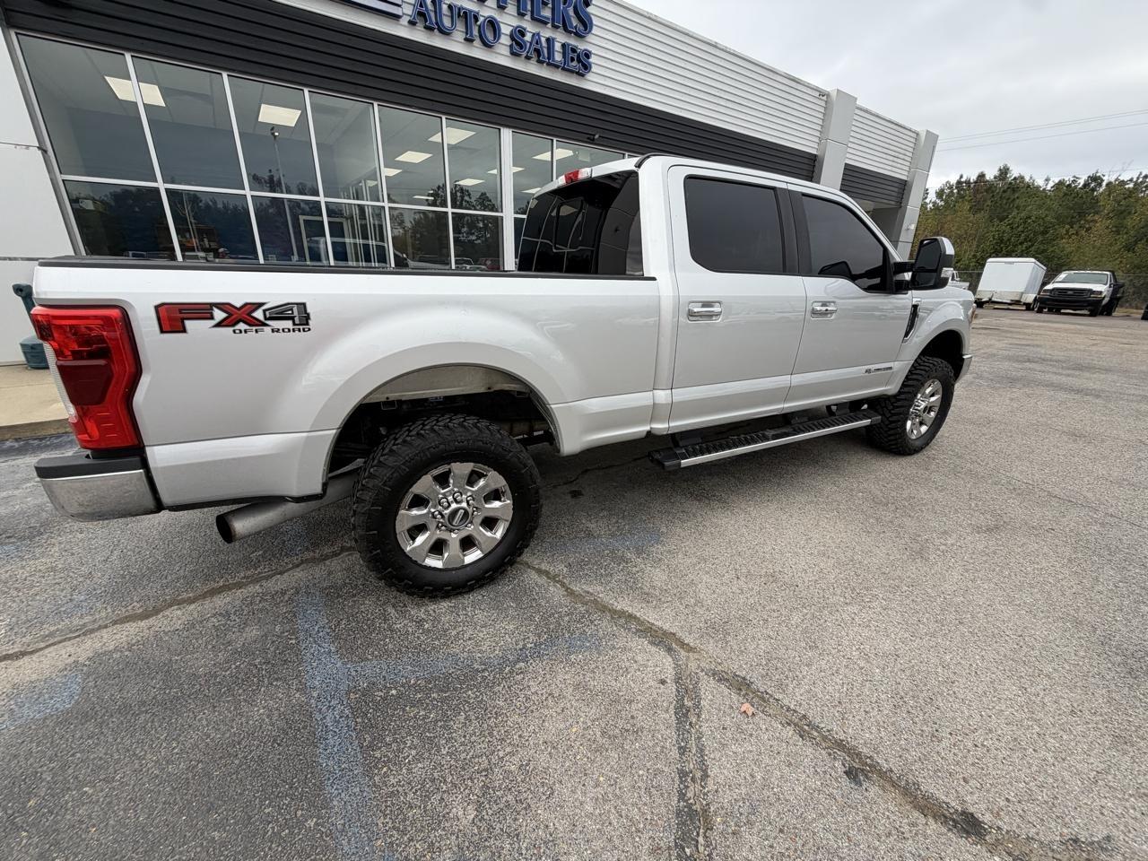 Ford Super Duty F-250 SRW Lariat 4WD SuperCab 8' Box 2017