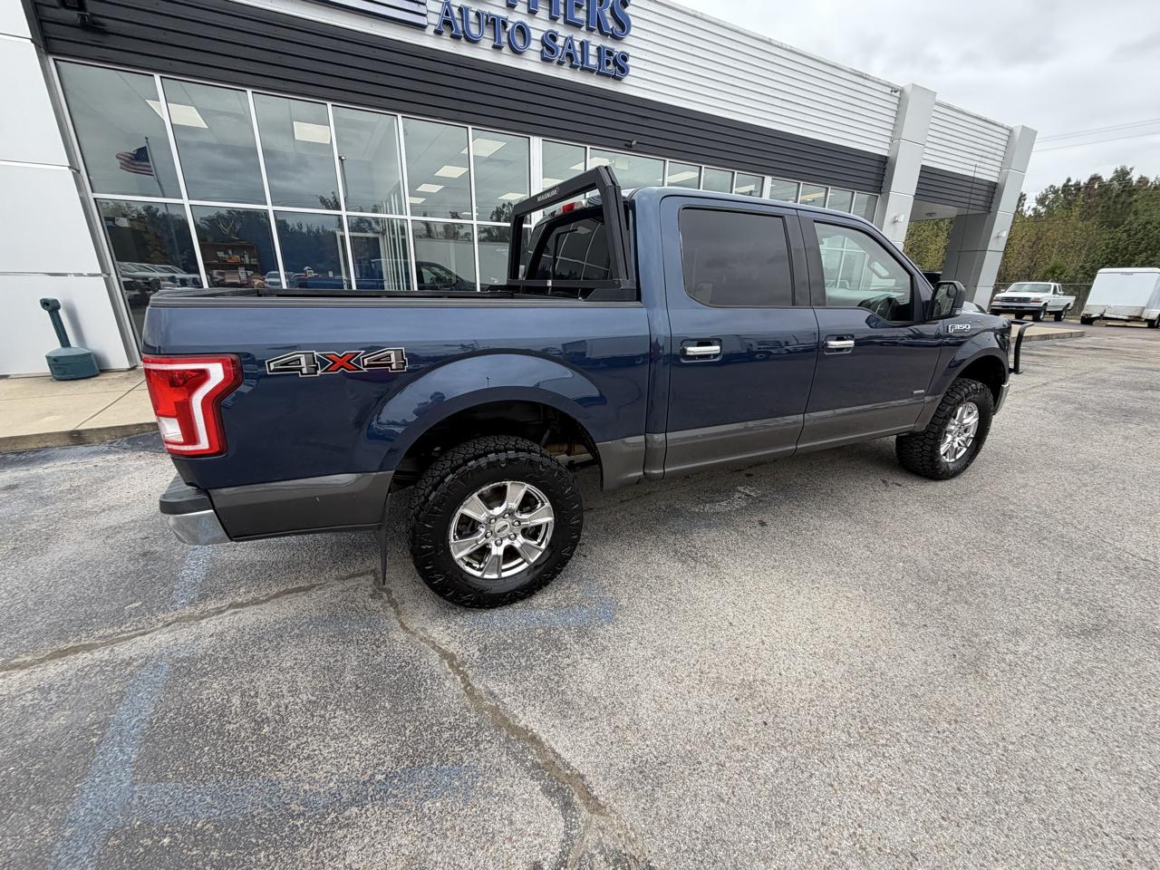 Ford F-150 4WD SuperCrew 145" XLT 2015