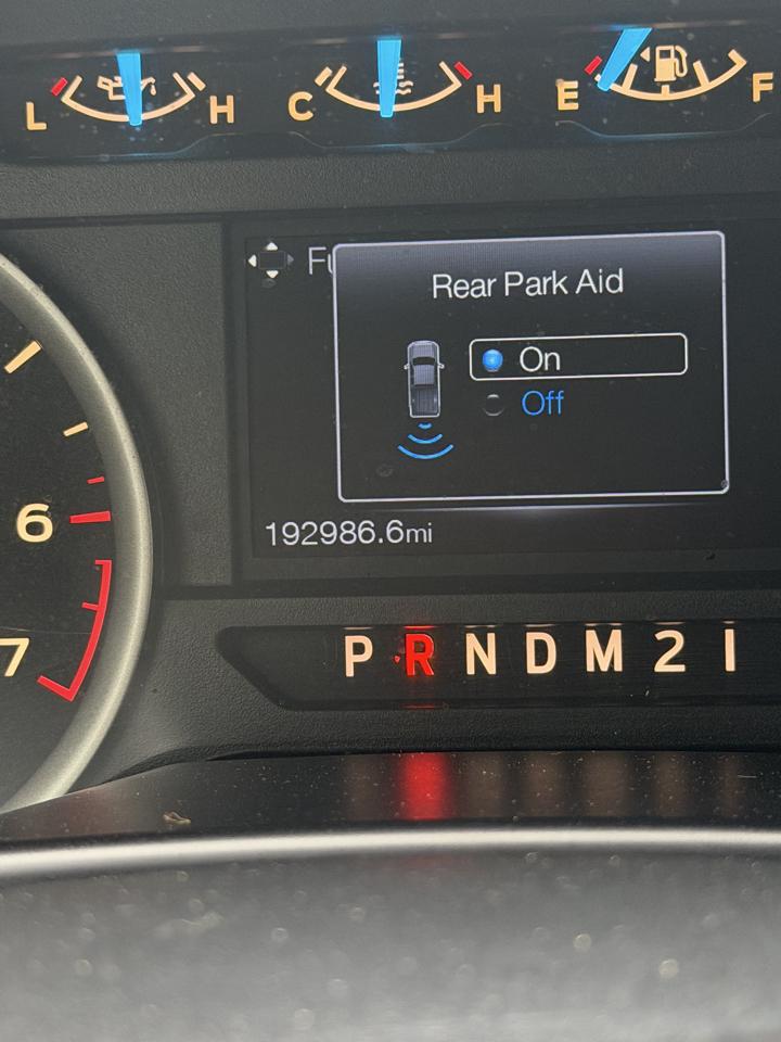 Ford F-150 4WD SuperCrew 145" XLT 2015