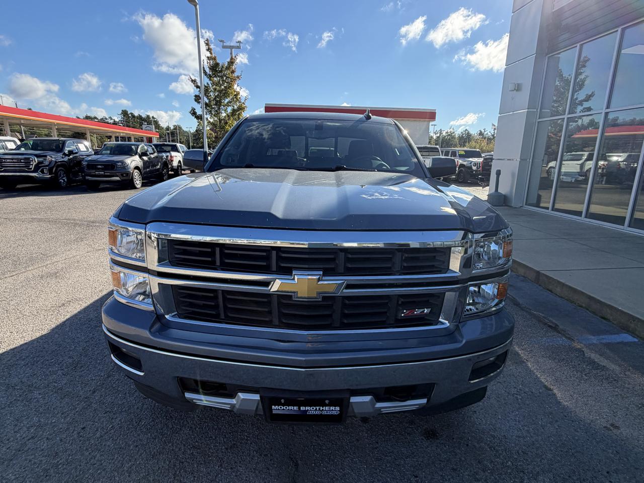 Chevrolet Silverado 1500 4WD Crew Cab 143.5" LT w/2LT 2015