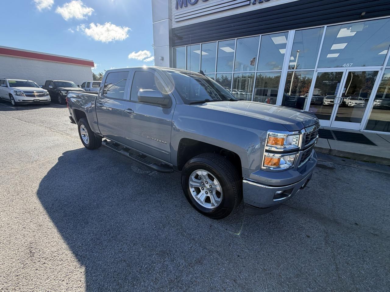 Chevrolet Silverado 1500 4WD Crew Cab 143.5" LT w/2LT 2015