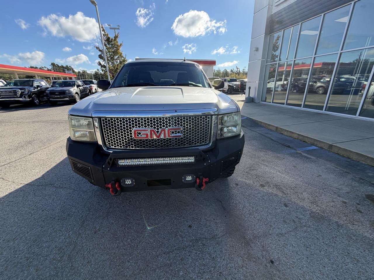 GMC Sierra 1500 4WD Ext Cab 143.5" SLE 2010