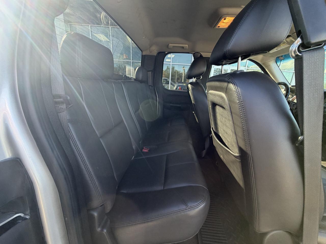 GMC Sierra 1500 4WD Ext Cab 143.5" SLE 2010
