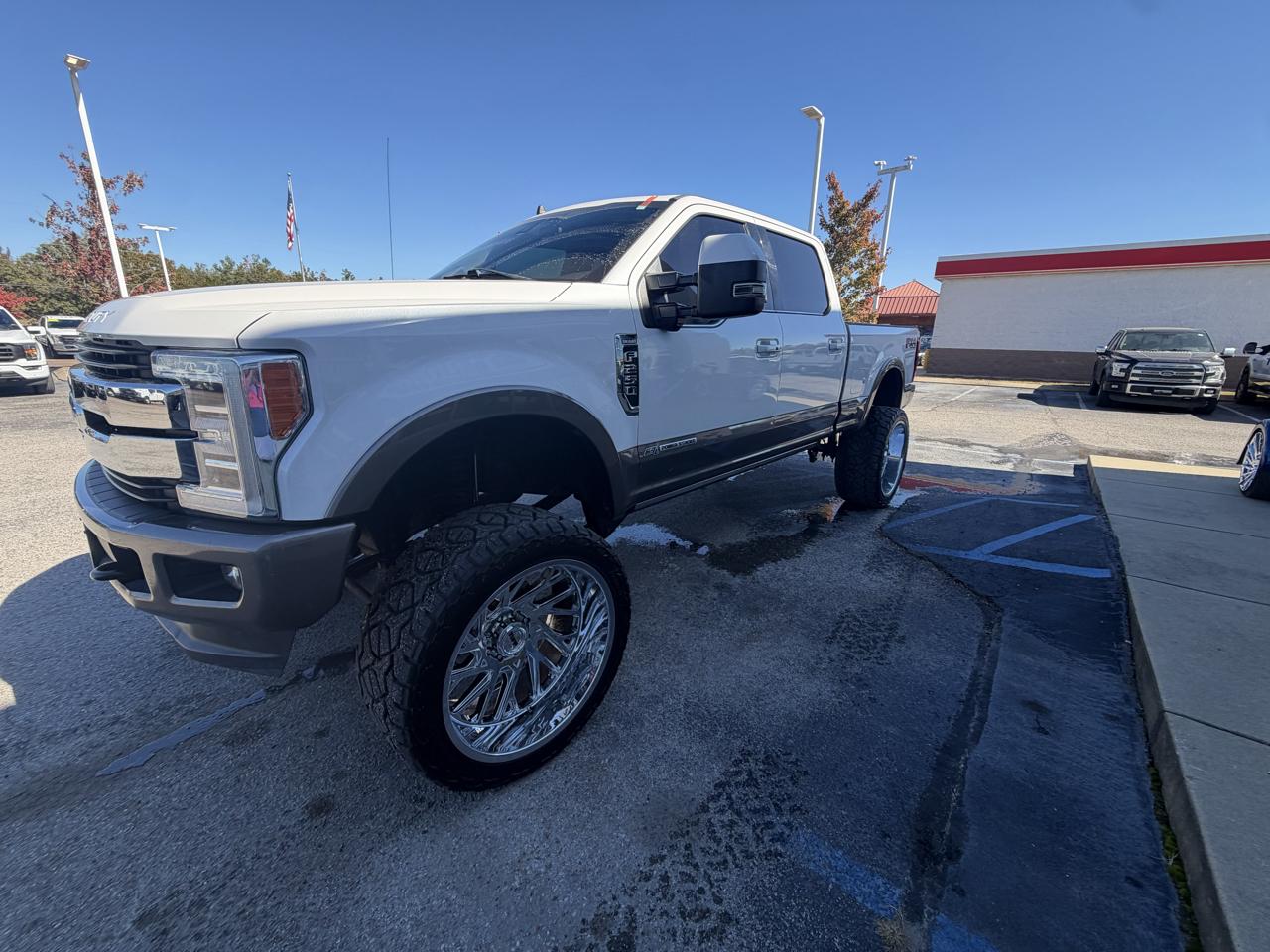Ford Super Duty F-250 SRW King Ranch 4WD Crew Cab 8' Box 2019
