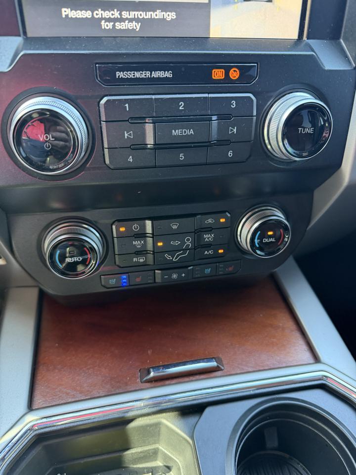 Ford Super Duty F-250 SRW King Ranch 4WD Crew Cab 8' Box 2019