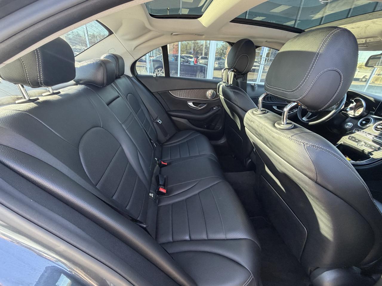Mercedes-Benz C-Class 4dr Sdn C 300 4MATIC 2015