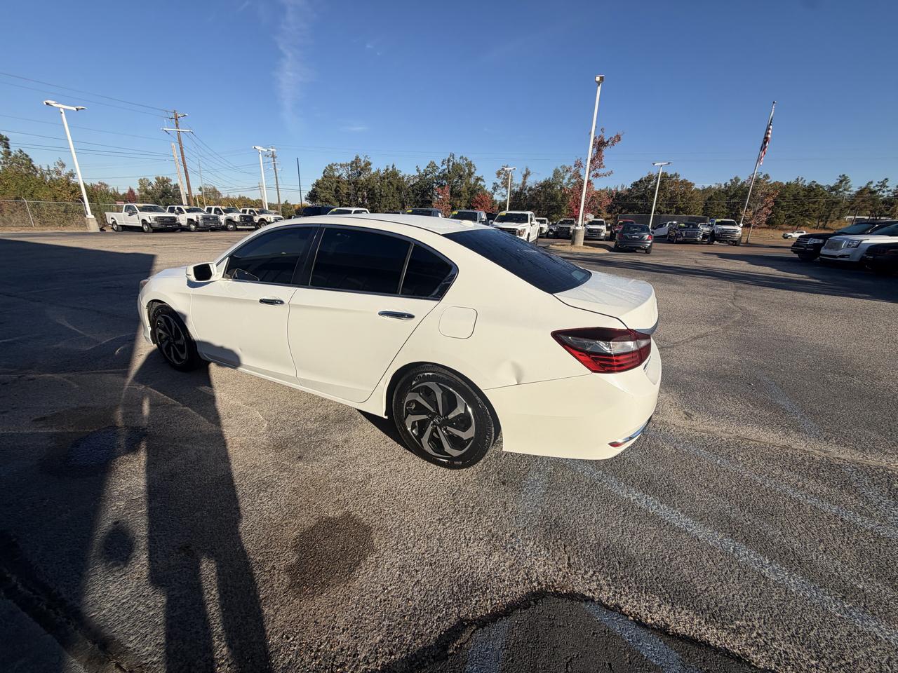 Honda Accord Sedan 4dr I4 CVT EX-L 2016