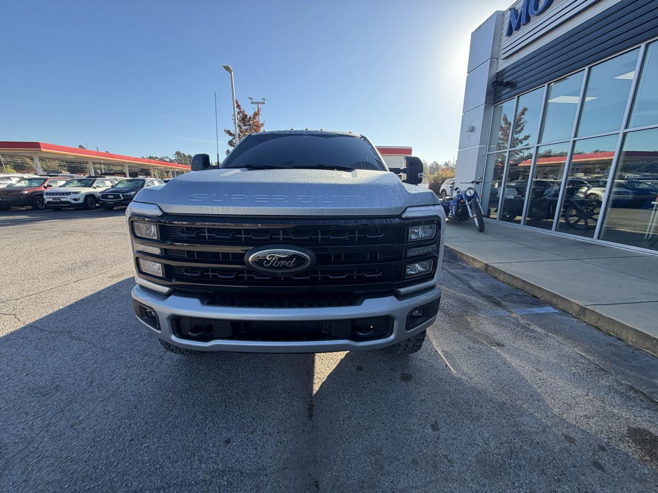 Ford Super Duty F-250 SRW Lariat 4WD Crew Cab 8' Box 2024