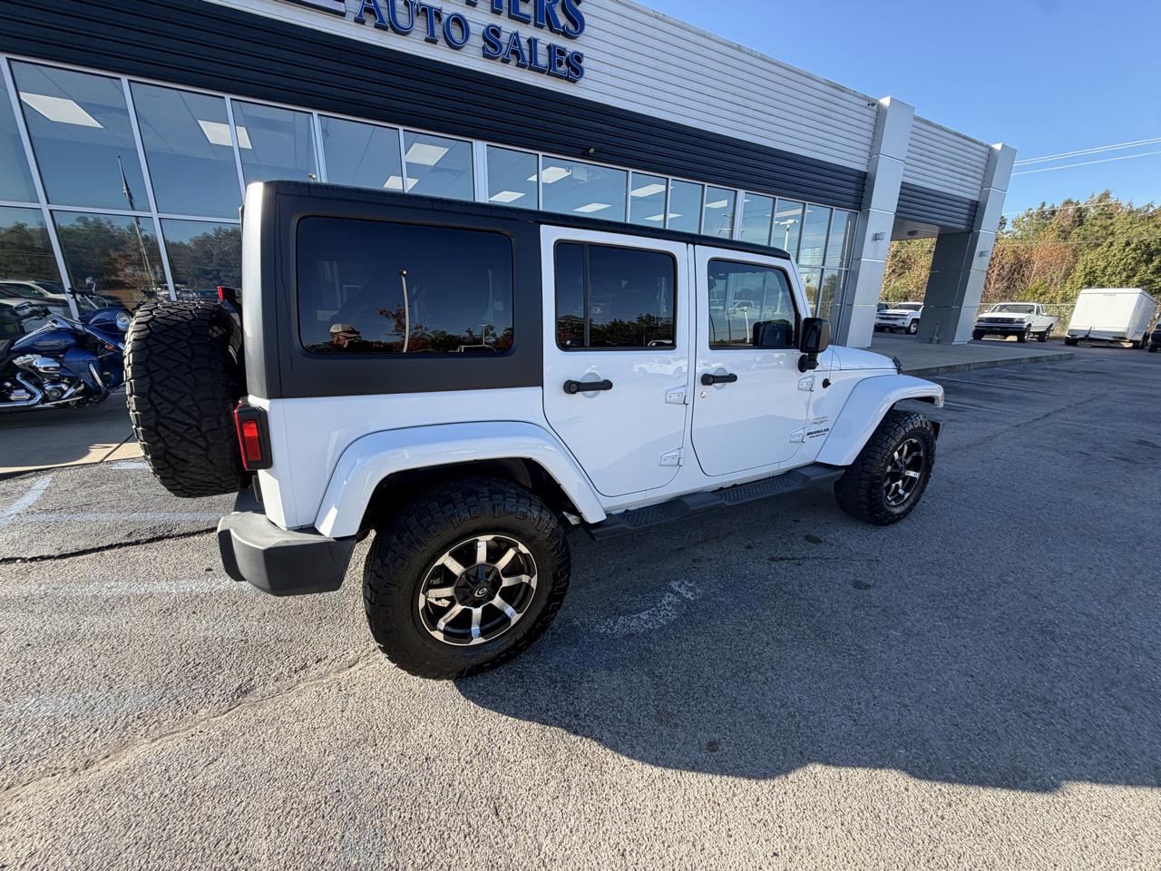 Jeep Wrangler Unlimited 4WD 4dr Sahara 2015