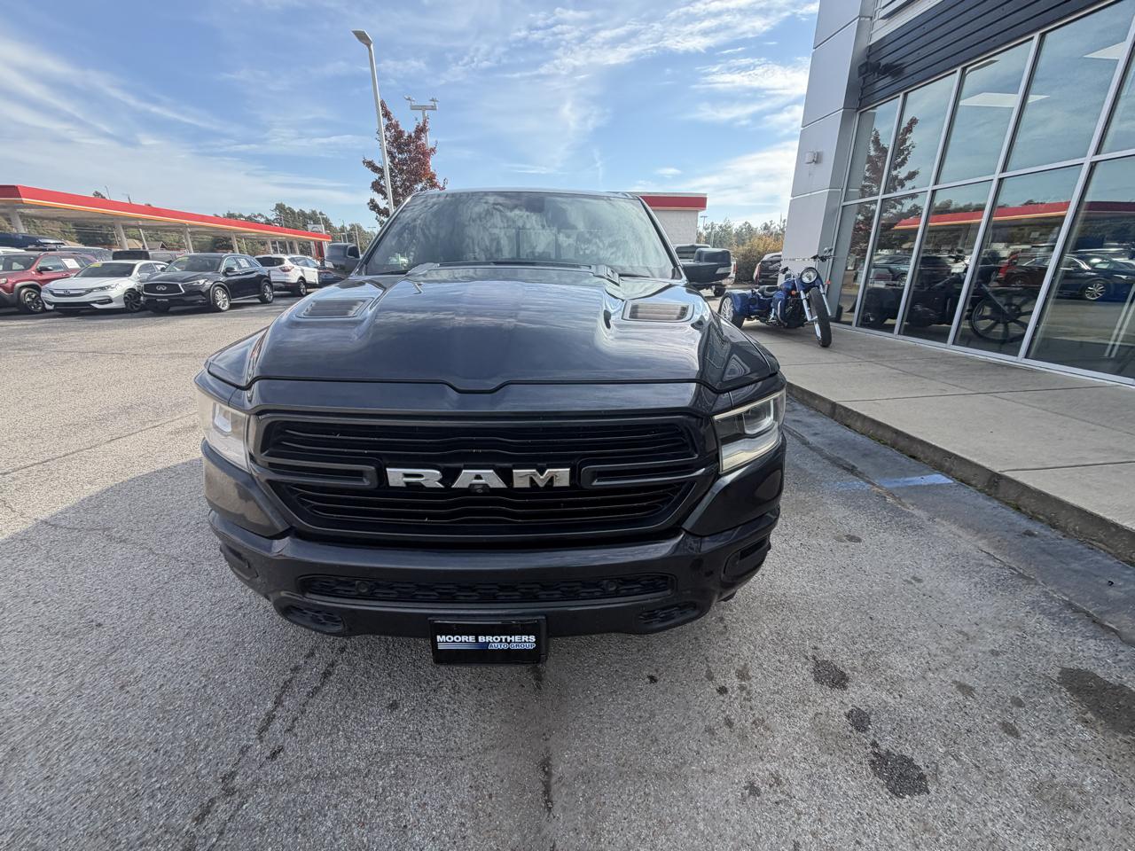 RAM 1500 Laramie 4x4 Crew Cab 5'7" Box 2019