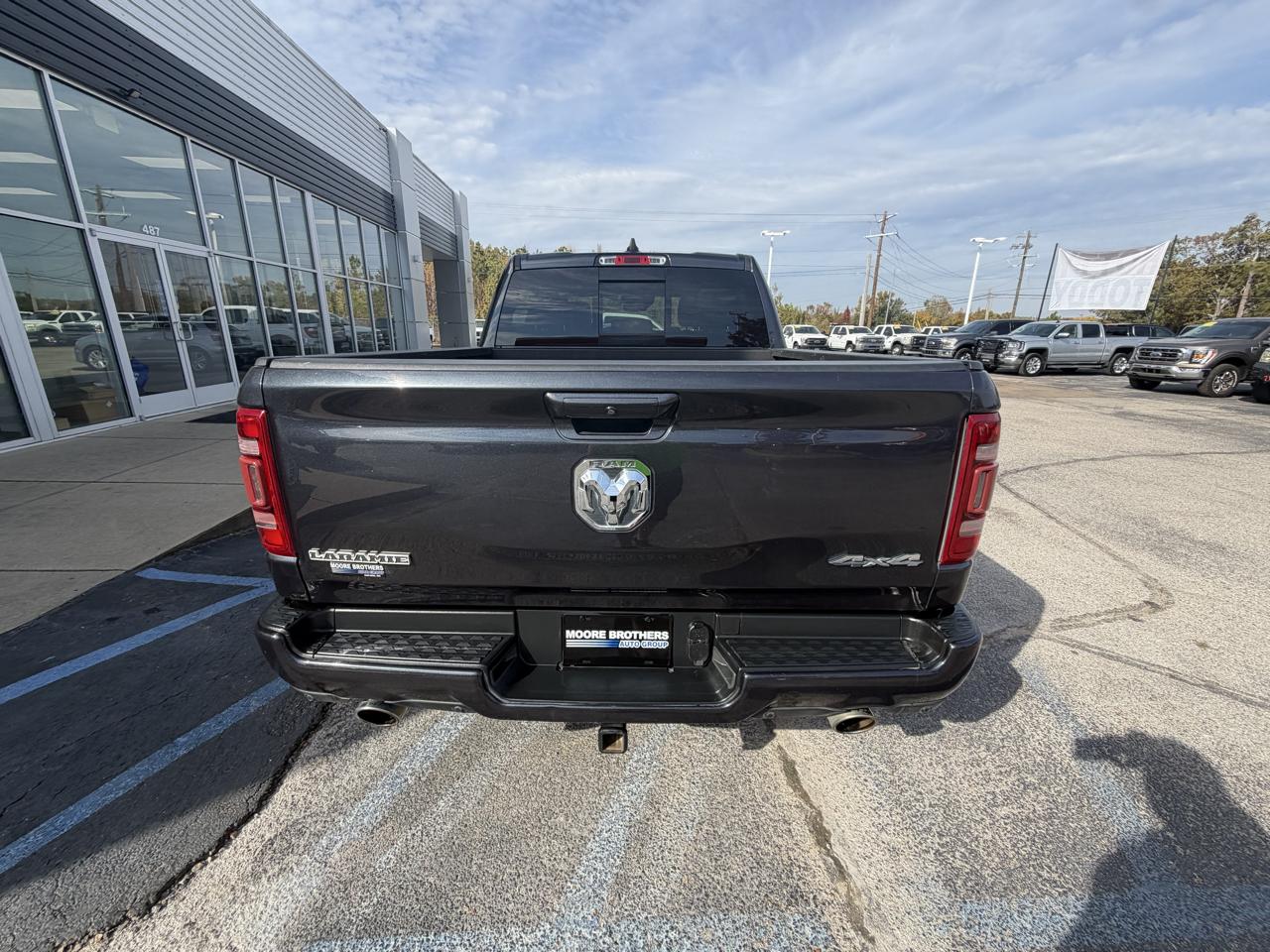 RAM 1500 Laramie 4x4 Crew Cab 5'7" Box 2019