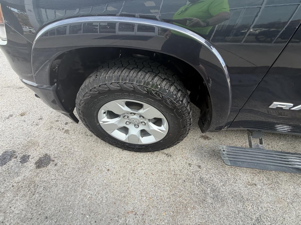 RAM 1500 Laramie 4x4 Crew Cab 5'7" Box 2019