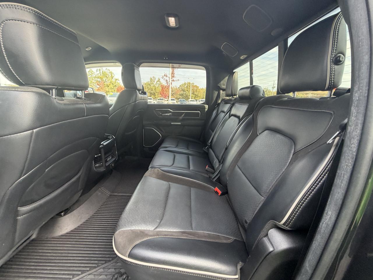 RAM 1500 Laramie 4x4 Crew Cab 5'7" Box 2019