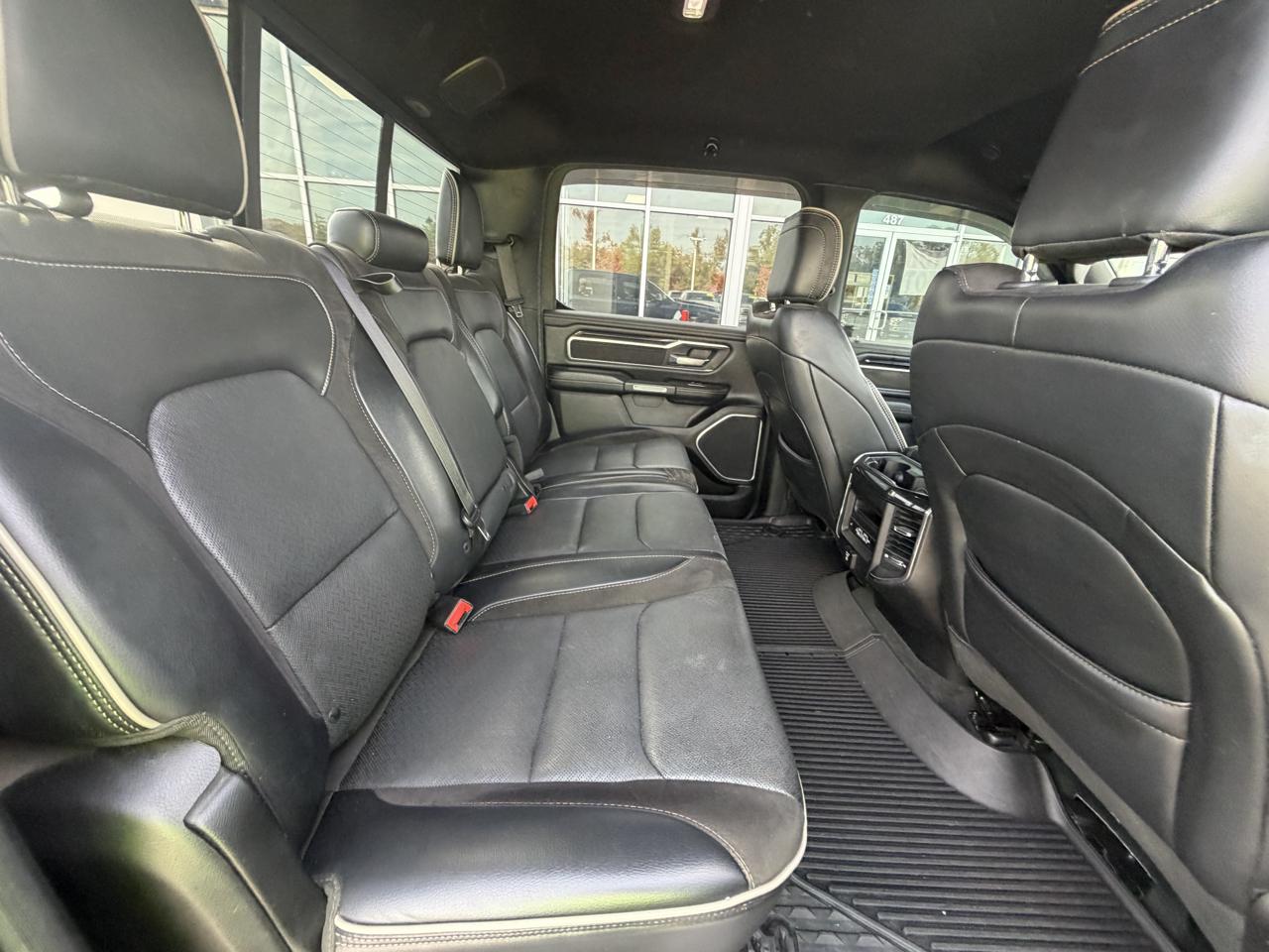 RAM 1500 Laramie 4x4 Crew Cab 5'7" Box 2019