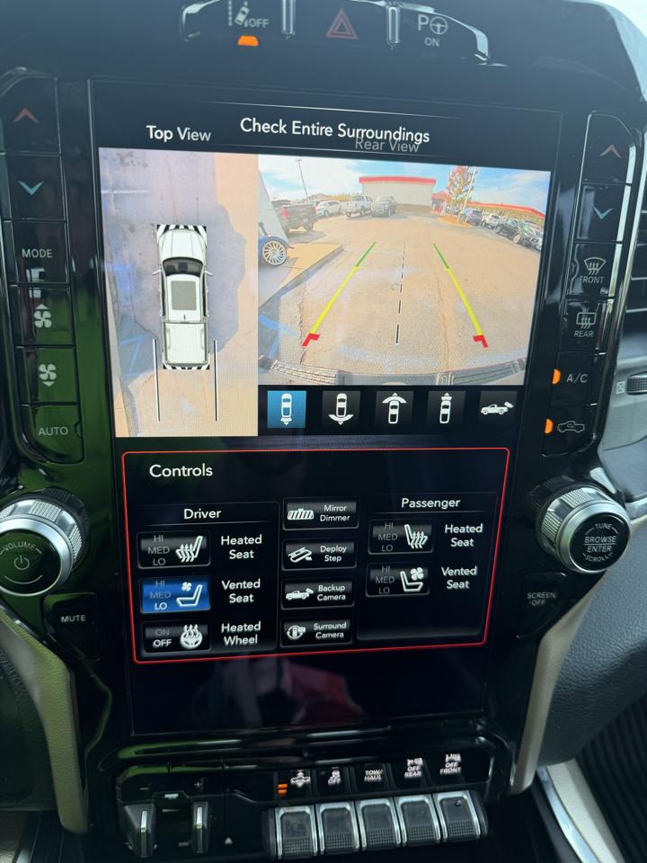 RAM 1500 Laramie 4x4 Crew Cab 5'7" Box 2019
