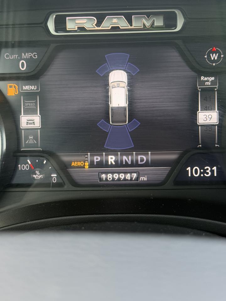 RAM 1500 Laramie 4x4 Crew Cab 5'7" Box 2019