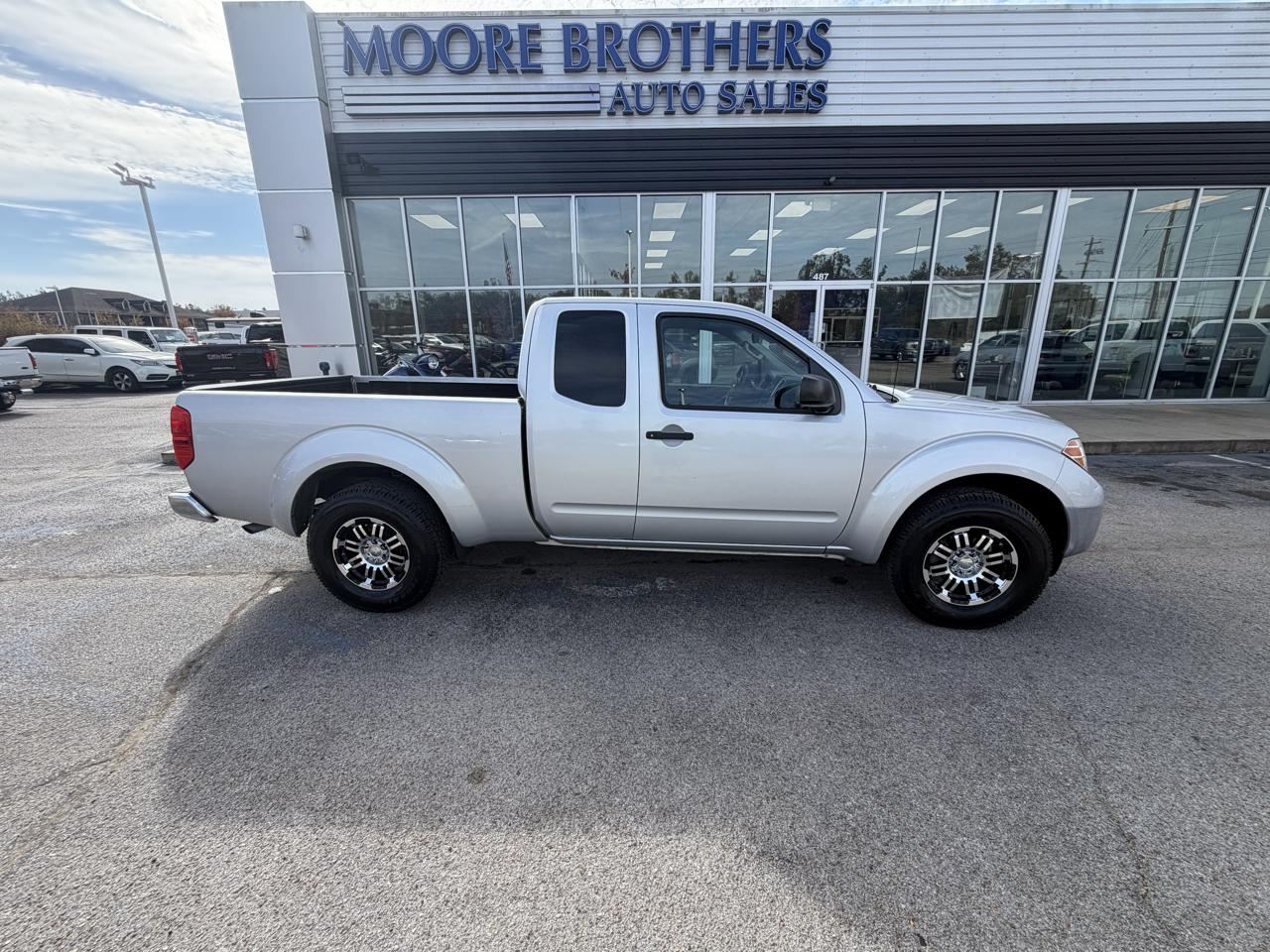 Nissan Frontier 2WD King Cab I4 Manual S 2016