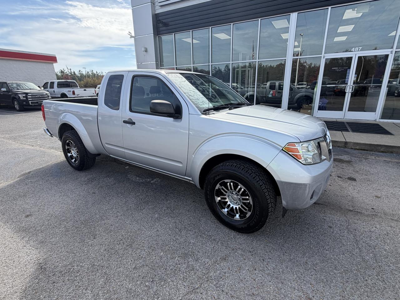 Nissan Frontier 2WD King Cab I4 Manual S 2016