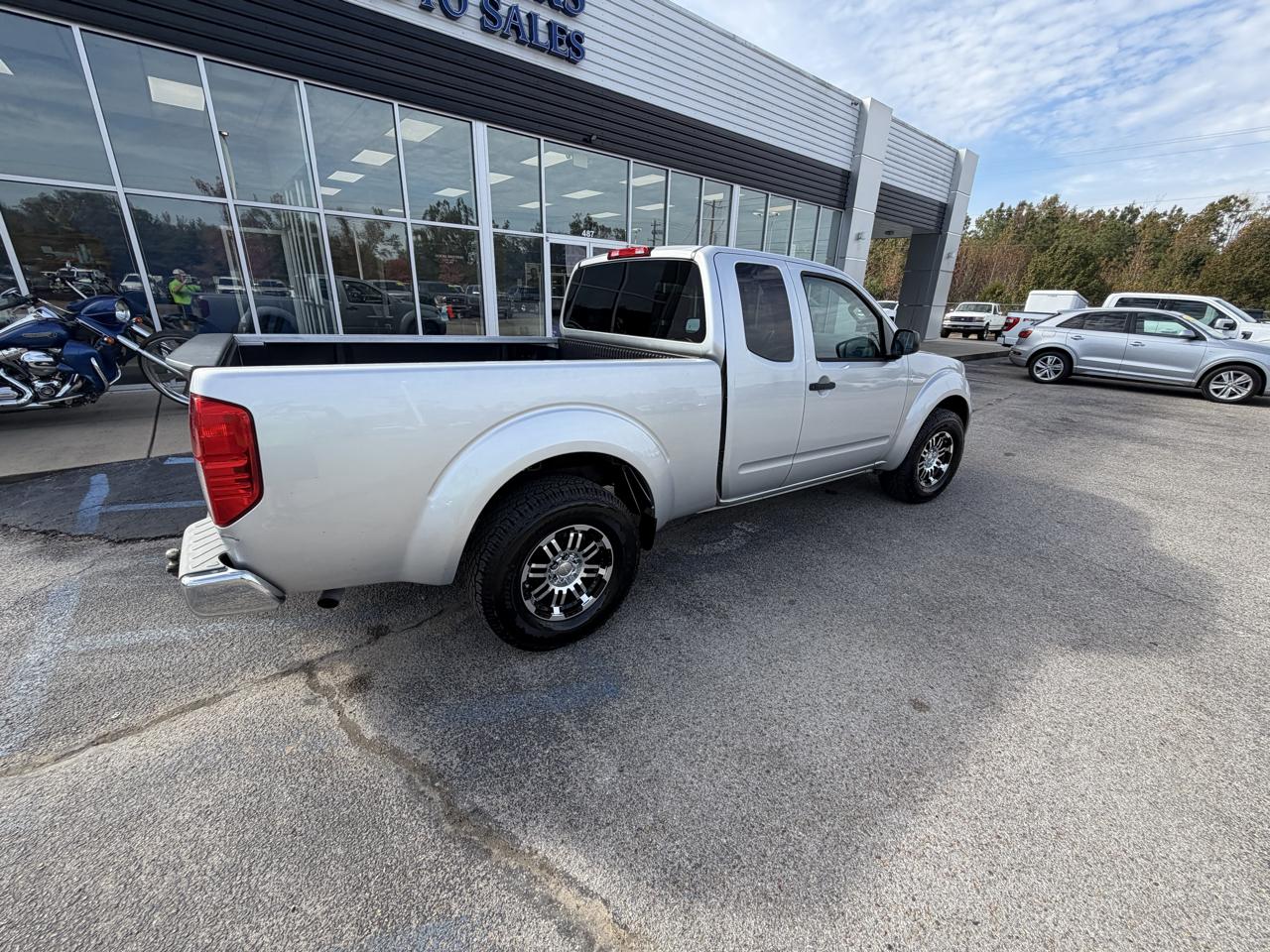Nissan Frontier 2WD King Cab I4 Manual S 2016