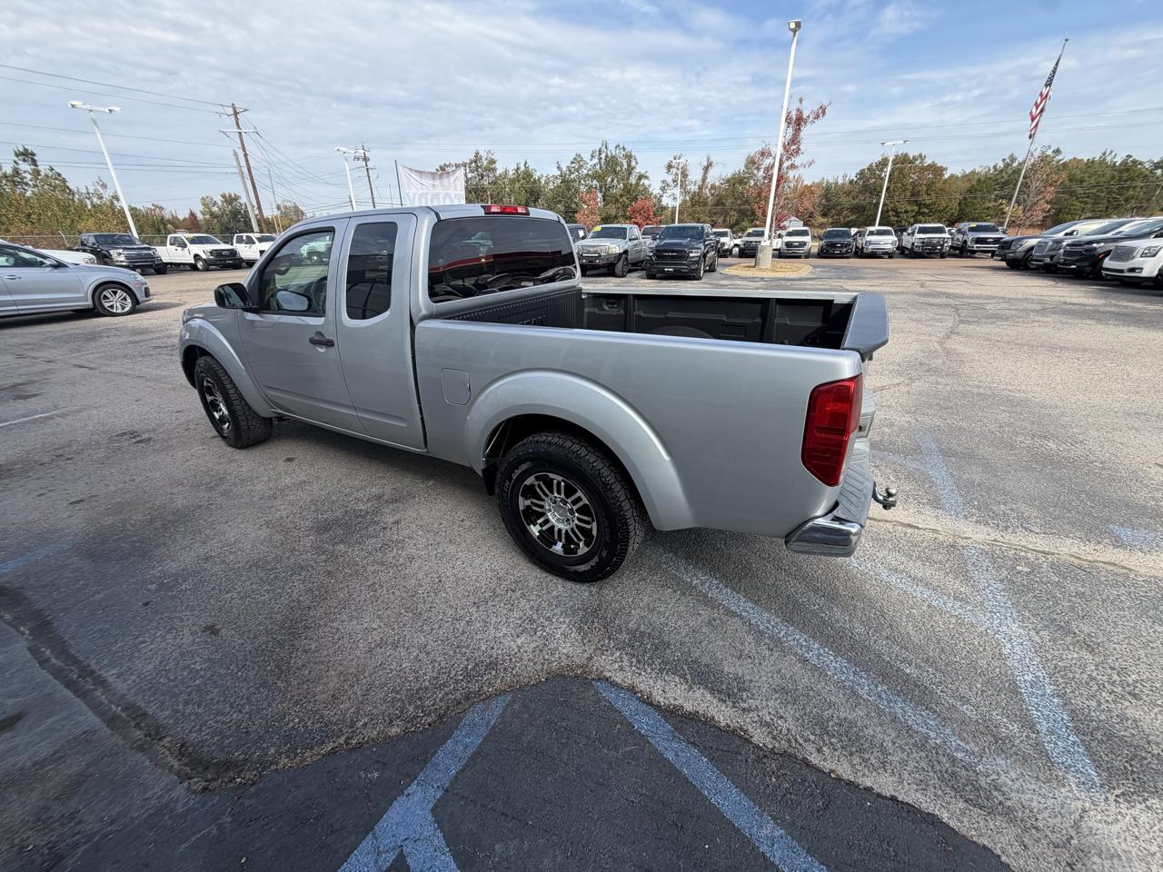 Nissan Frontier 2WD King Cab I4 Manual S 2016