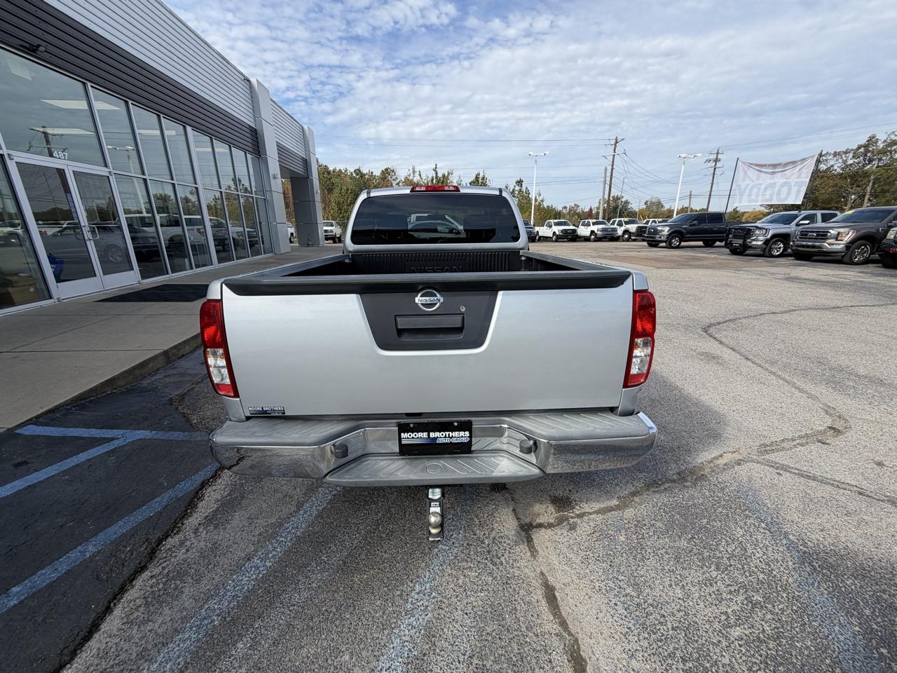 Nissan Frontier 2WD King Cab I4 Manual S 2016