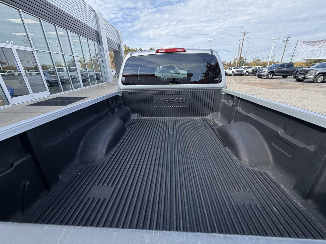 Nissan Frontier 2WD King Cab I4 Manual S 2016
