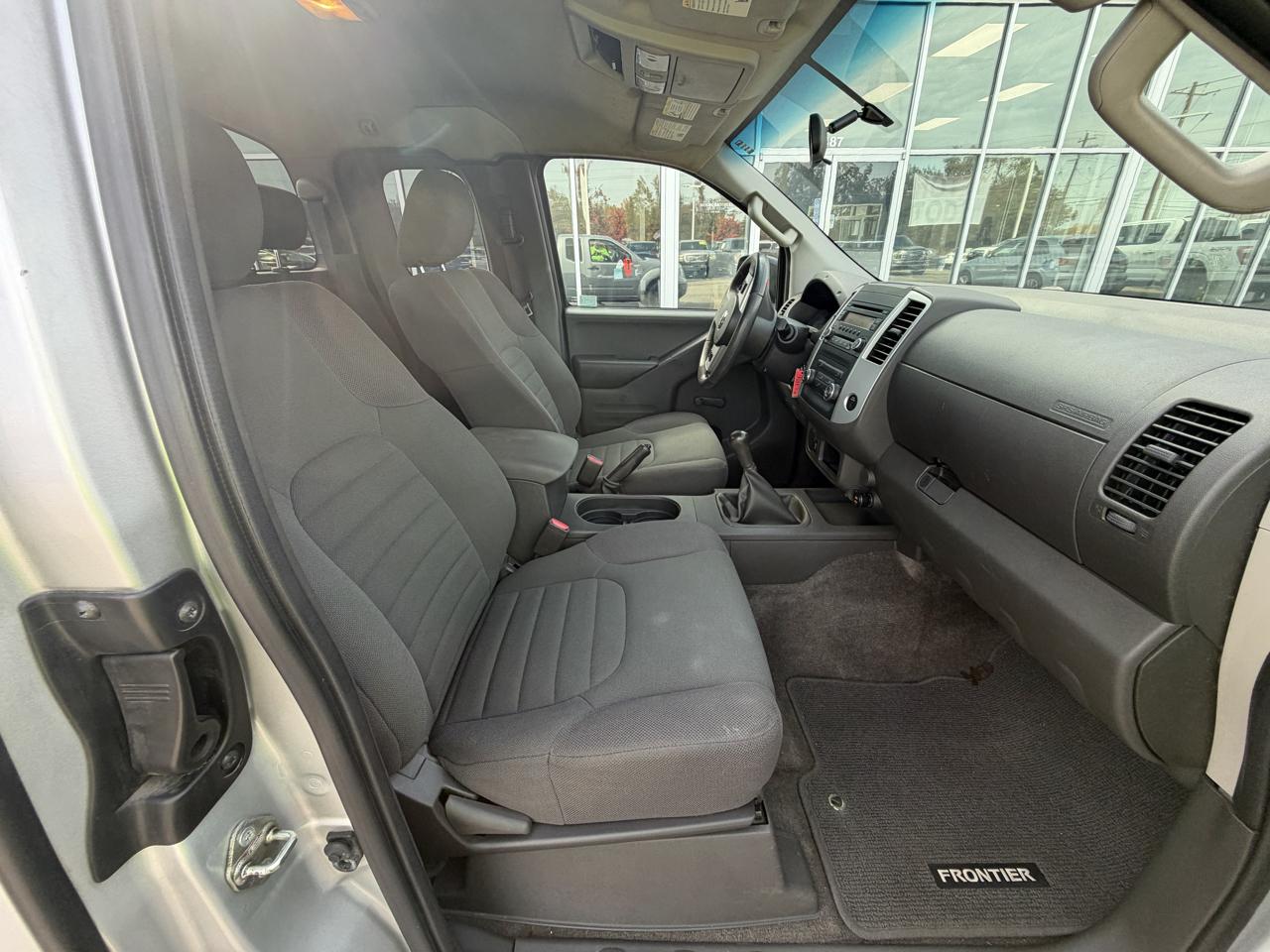 Nissan Frontier 2WD King Cab I4 Manual S 2016