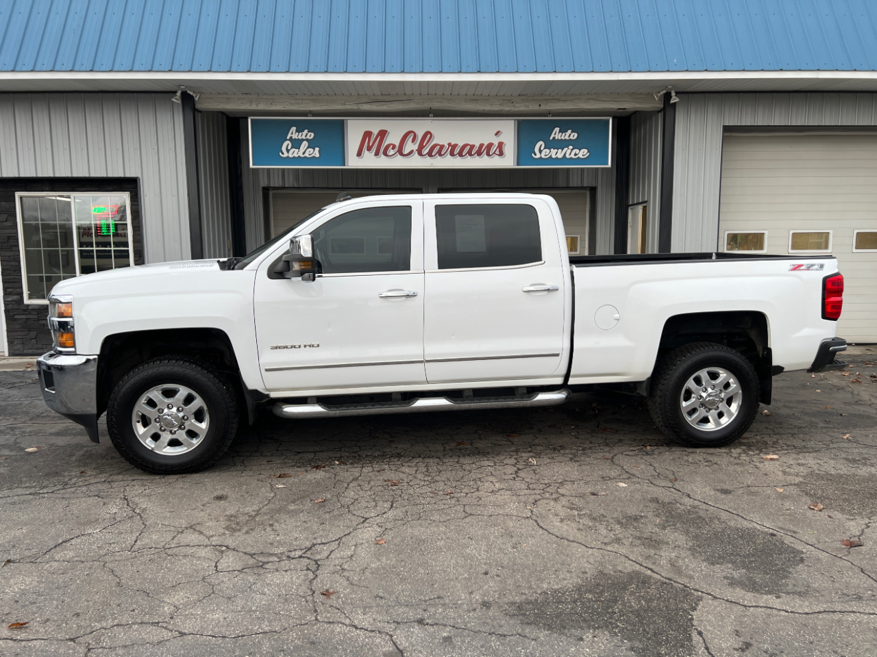 2015 Chevrolet Silverado 3500HD LTZ Crew Cab 4WD