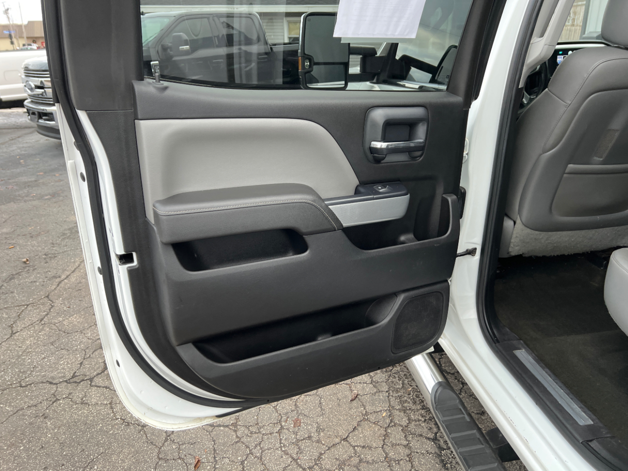 Chevrolet Silverado 3500HD LTZ Crew Cab 4WD 2015