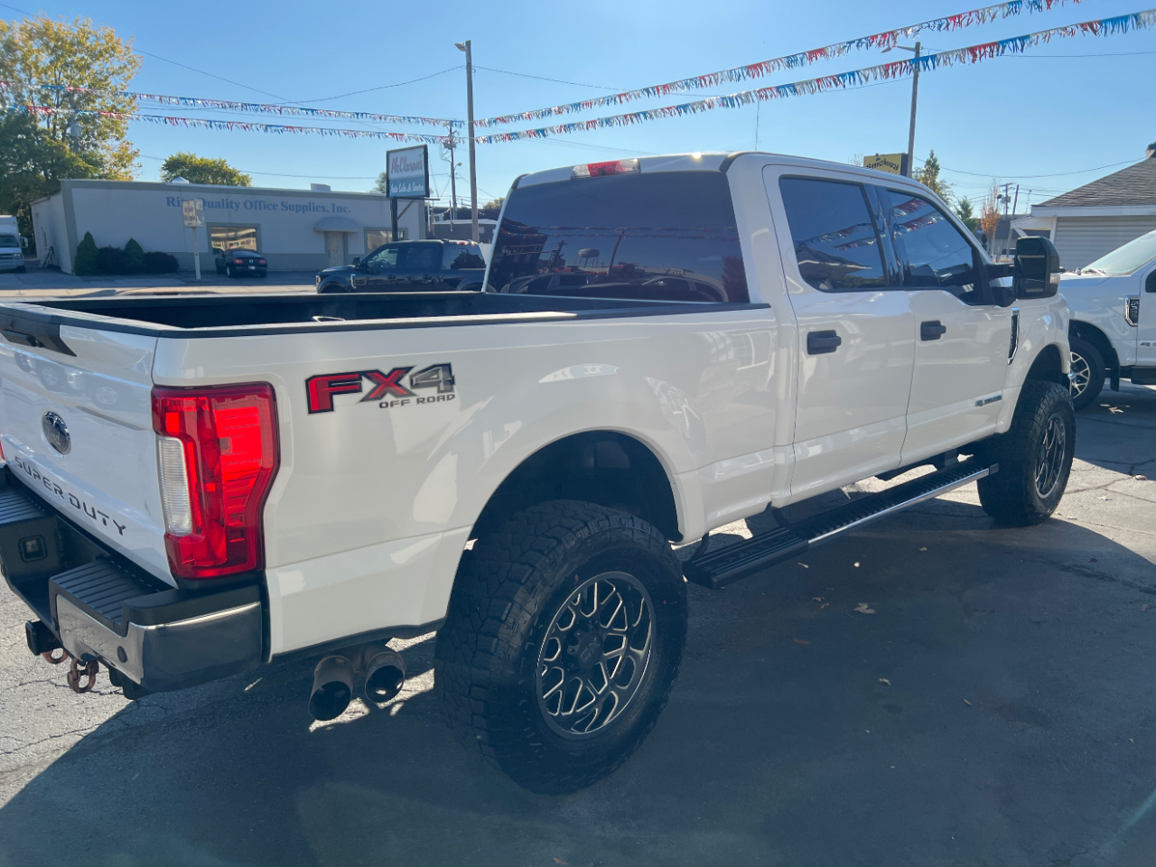 Ford F-250 SD XLT Crew Cab Short Bed 4WD 2019 Ford F-250 SD XLT Crew Cab Short Bed 4WD 2019