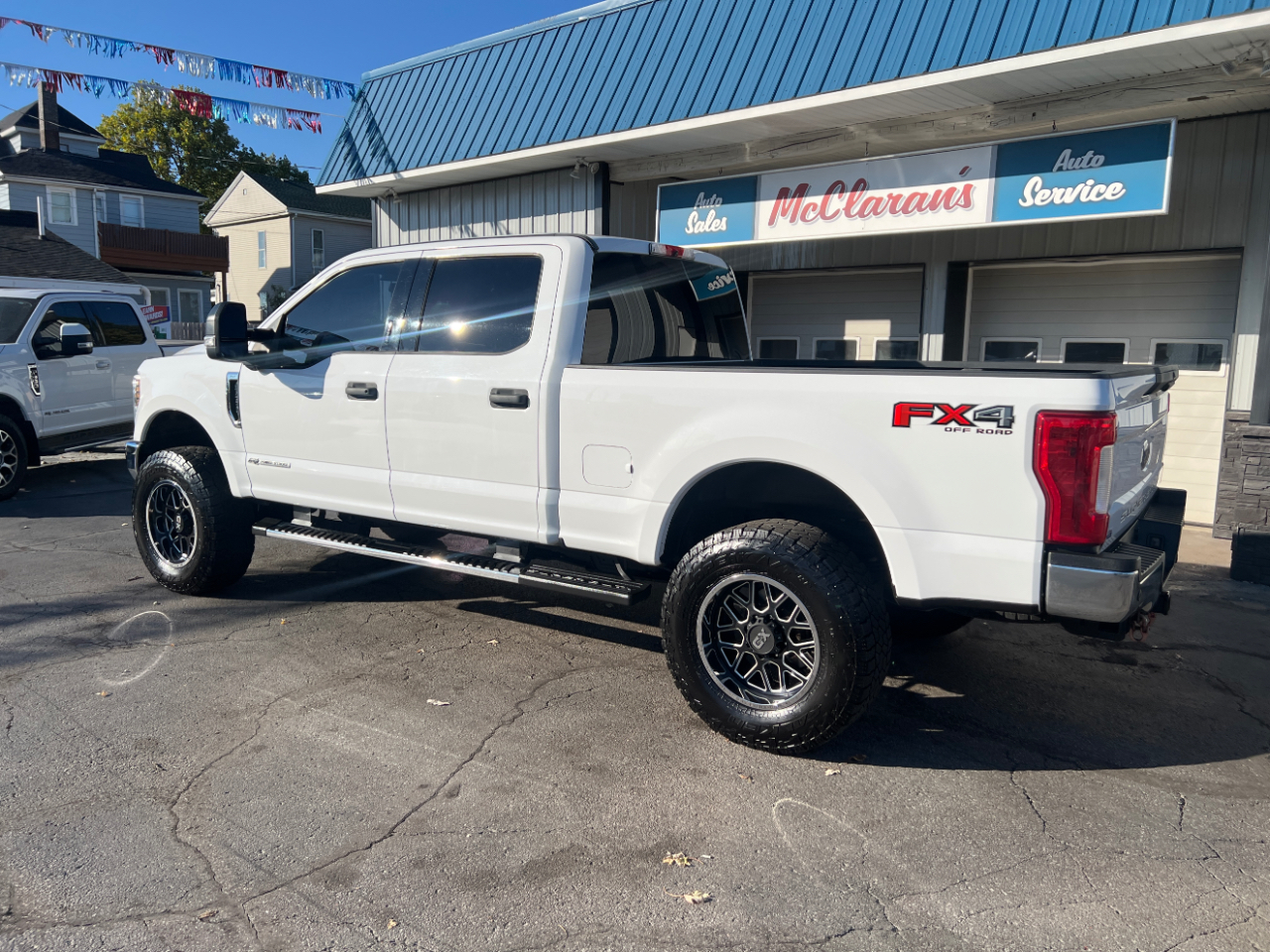 Ford F-250 SD XLT Crew Cab Short Bed 4WD 2019 Ford F-250 SD XLT Crew Cab Short Bed 4WD 2019