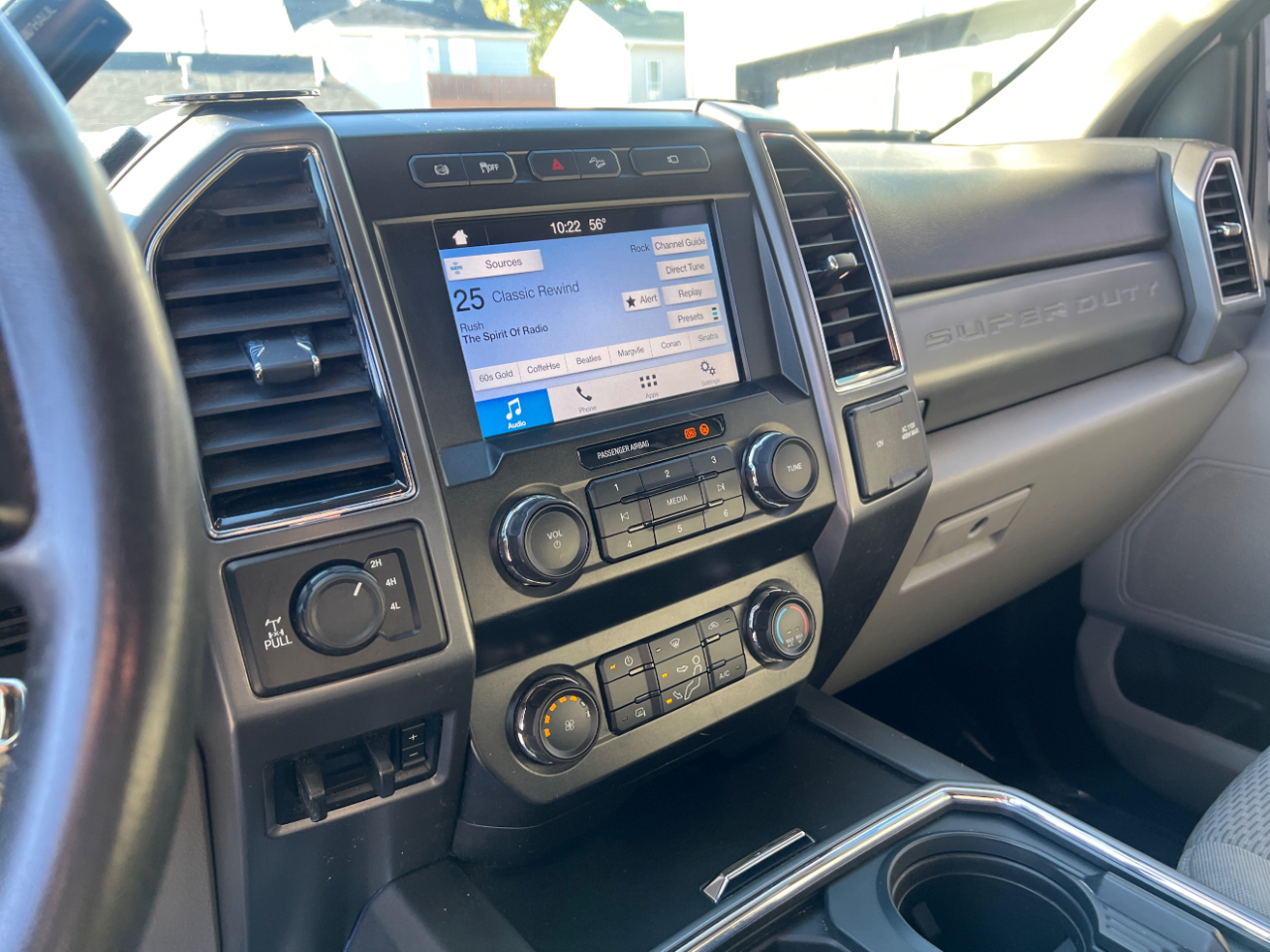 Ford F-250 SD XLT Crew Cab Short Bed 4WD 2019 Ford F-250 SD XLT Crew Cab Short Bed 4WD 2019