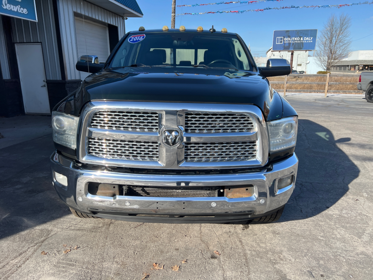 RAM 3500 Laramie Crew Cab SWB 4WD 2016