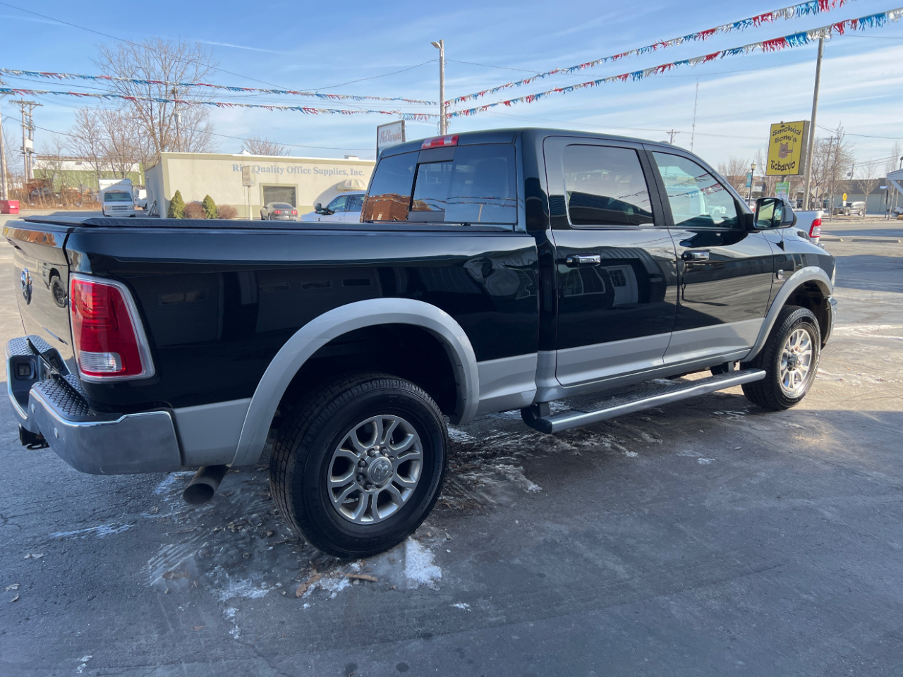 RAM 3500 Laramie Crew Cab SWB 4WD 2016