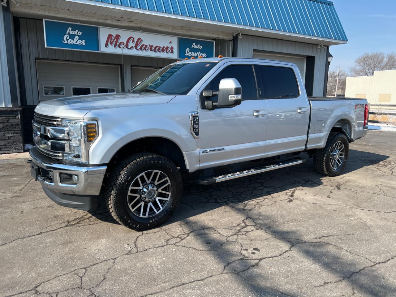 Ford F-250 SD Lariat Crew Cab SWB 4WD 2018