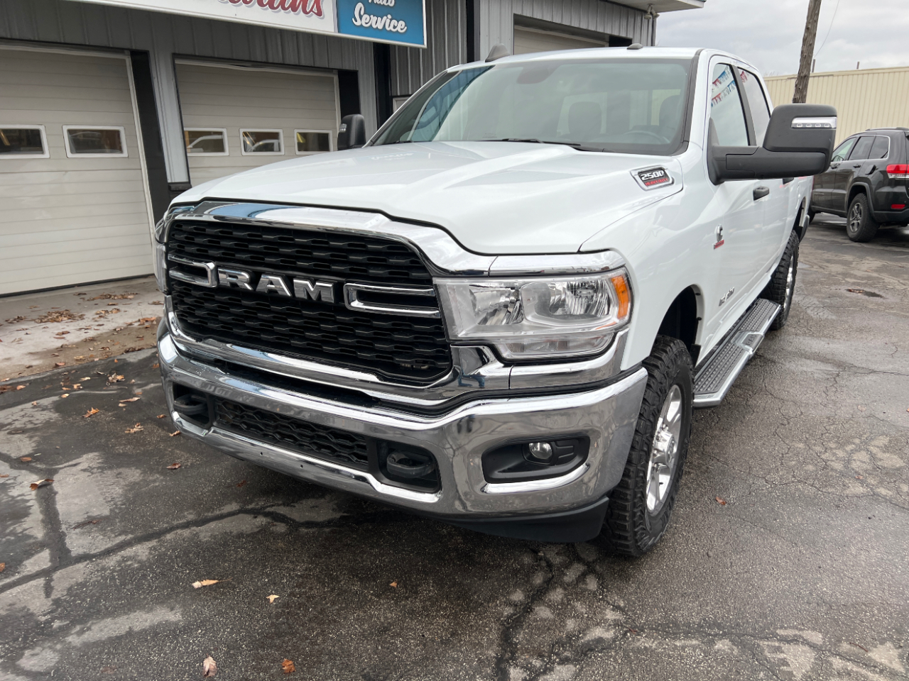 RAM 2500 Tradesman Crew Cab SWB 4WD 2024