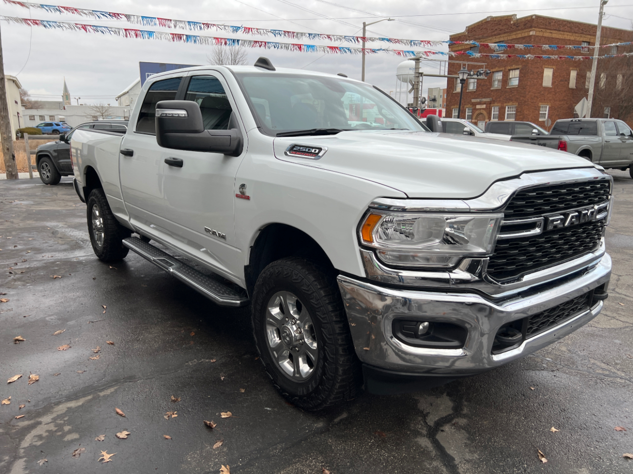 RAM 2500 Tradesman Crew Cab SWB 4WD 2024