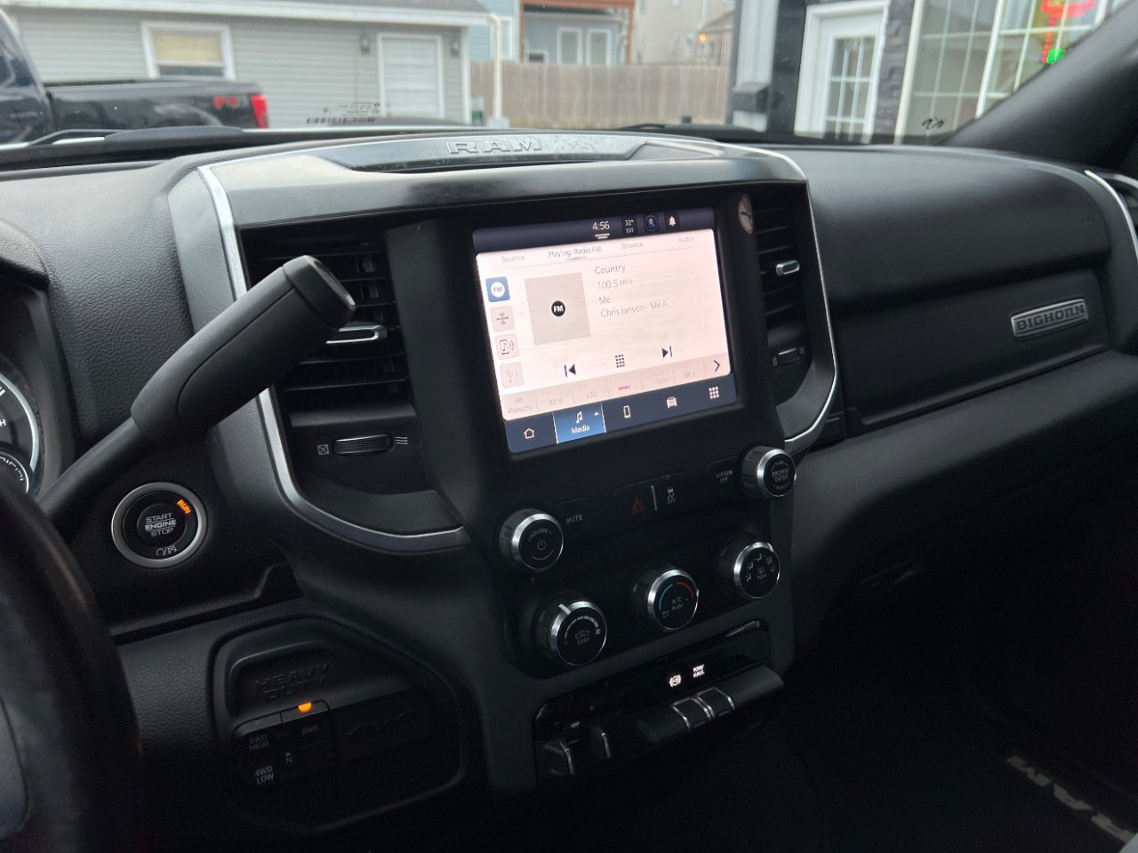 RAM 2500 Tradesman Crew Cab SWB 4WD 2024