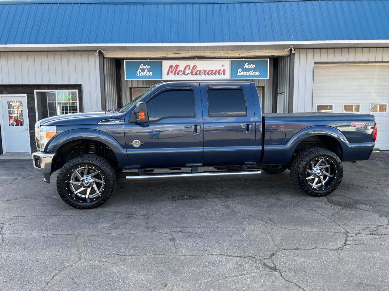 2016 Ford F-250 SD Lariat Crew Cab Short Bed 4WD