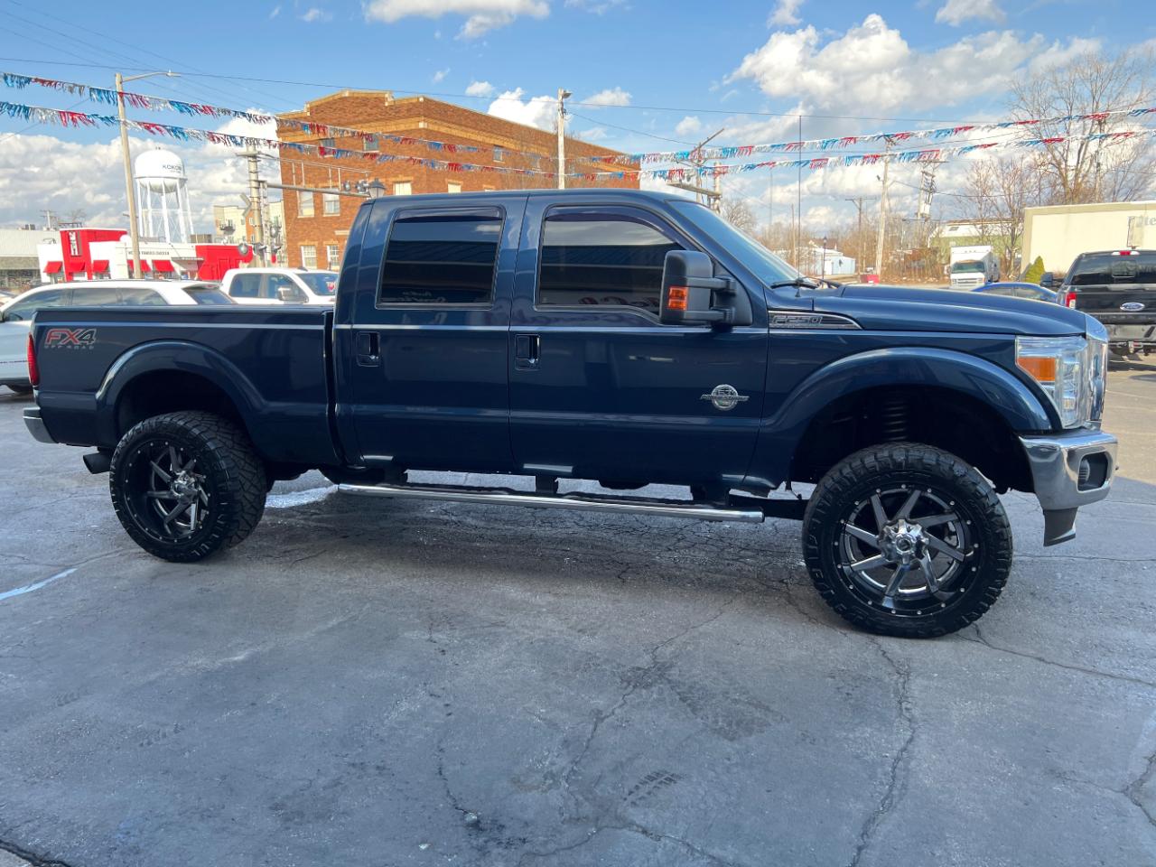 Ford F-250 SD Lariat Crew Cab Short Bed 4WD 2016