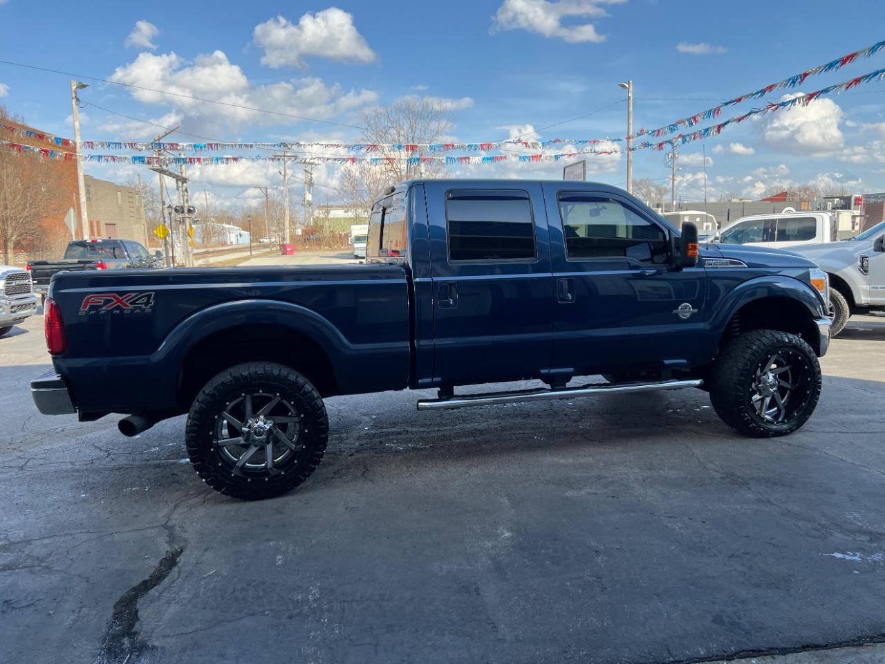 Ford F-250 SD Lariat Crew Cab Short Bed 4WD 2016