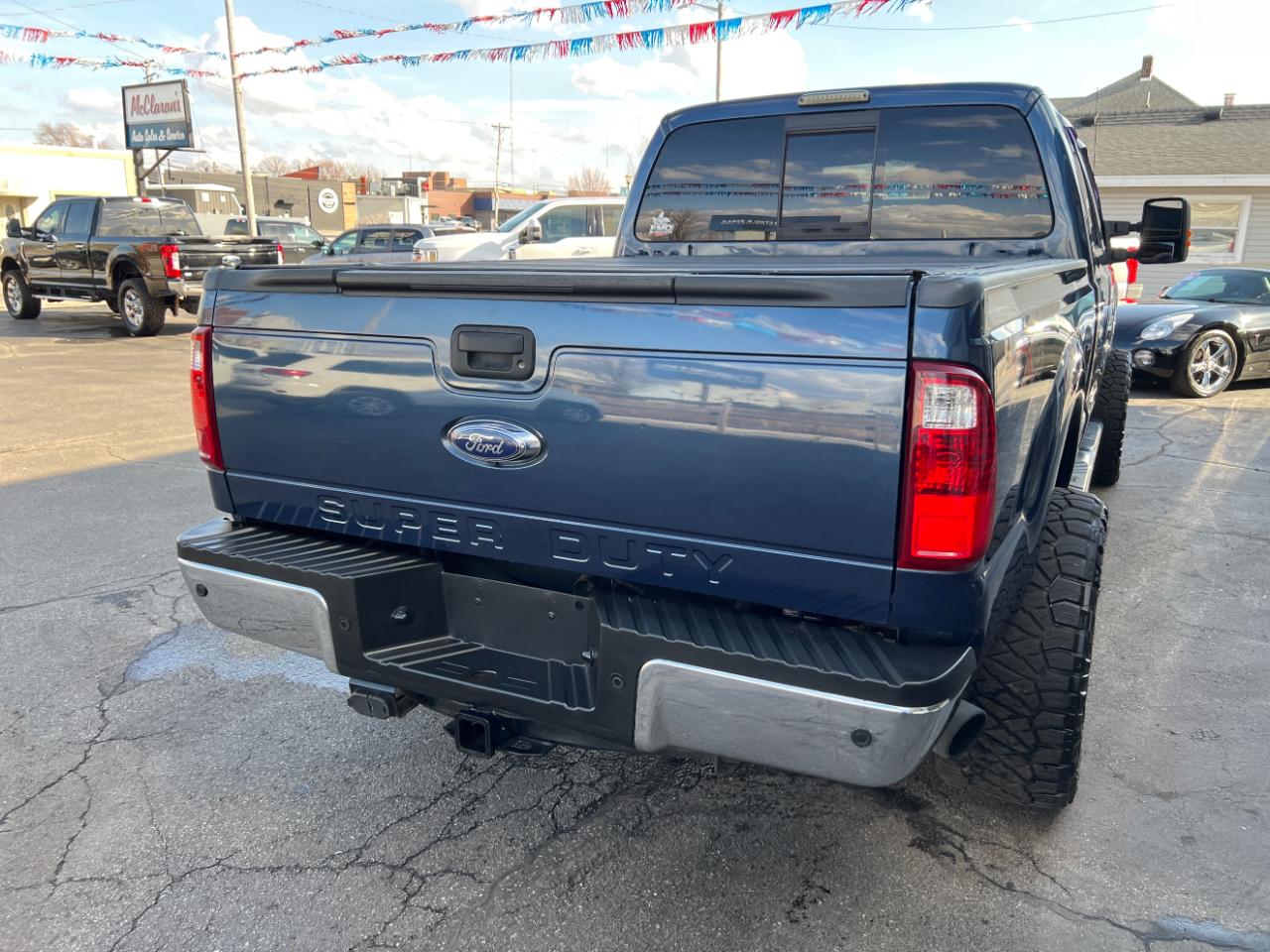 Ford F-250 SD Lariat Crew Cab Short Bed 4WD 2016