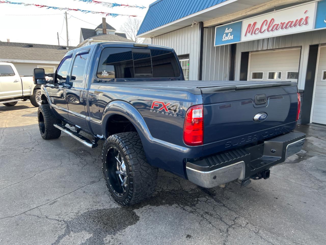 Ford F-250 SD Lariat Crew Cab Short Bed 4WD 2016